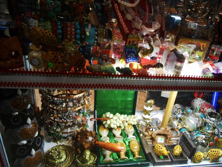 сувениры в ассортименте